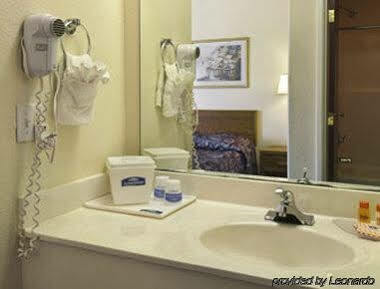 Howard Johnson By Wyndham Iowa La Buitenkant foto